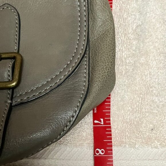 Nice gently used leather Frye shoulder handbag - Picture 6 of 10